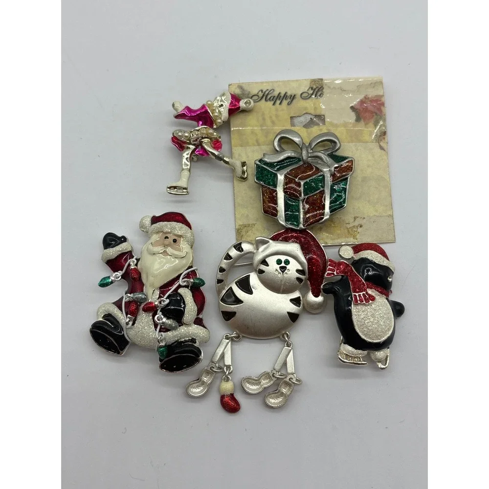 Lot of 5 Christmas Brooches Santa Cat Penguin Skater Gift Enamel Pins J42‎
